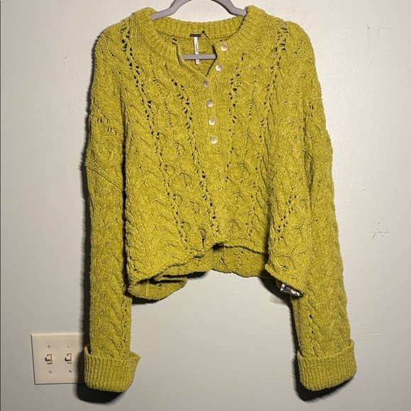 Free People poly Cable Knit Sweater M NWT color snake eyes NEW IN STORES - Picture 5 of 8